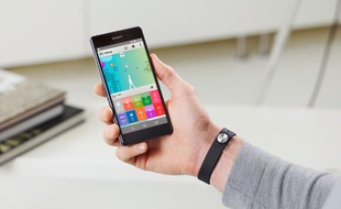 L'application du Sony Smarband SWR10 a une interface facile à prendre en main.